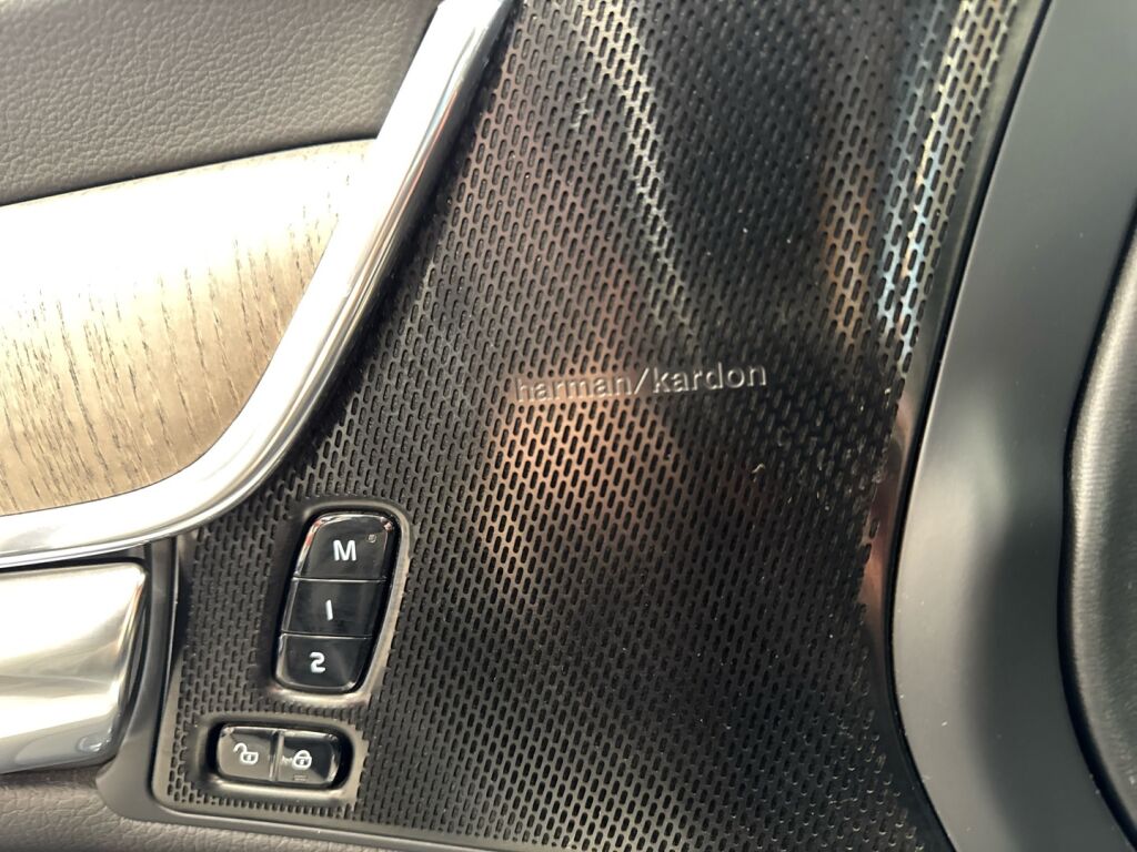 Volvo V90 2021 Harmaa