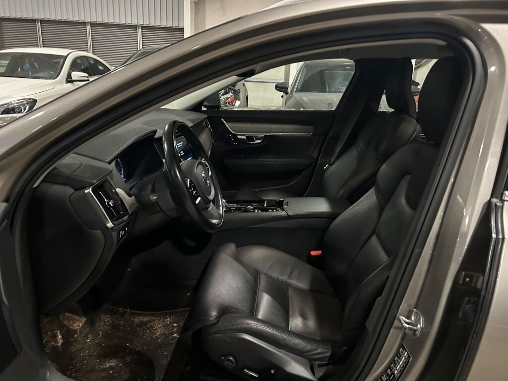 Volvo V90 2021 Harmaa