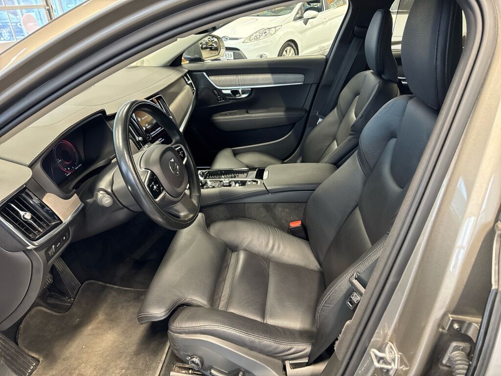 Volvo V90 2021 Harmaa