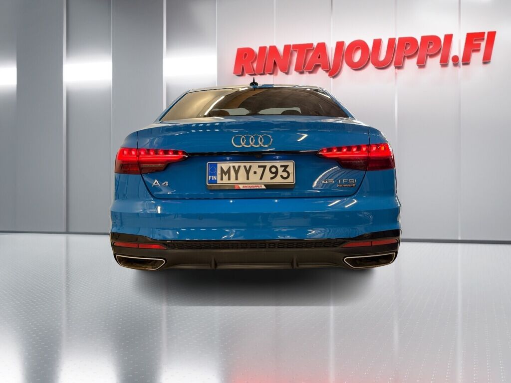 Audi A4 2021 Sininen