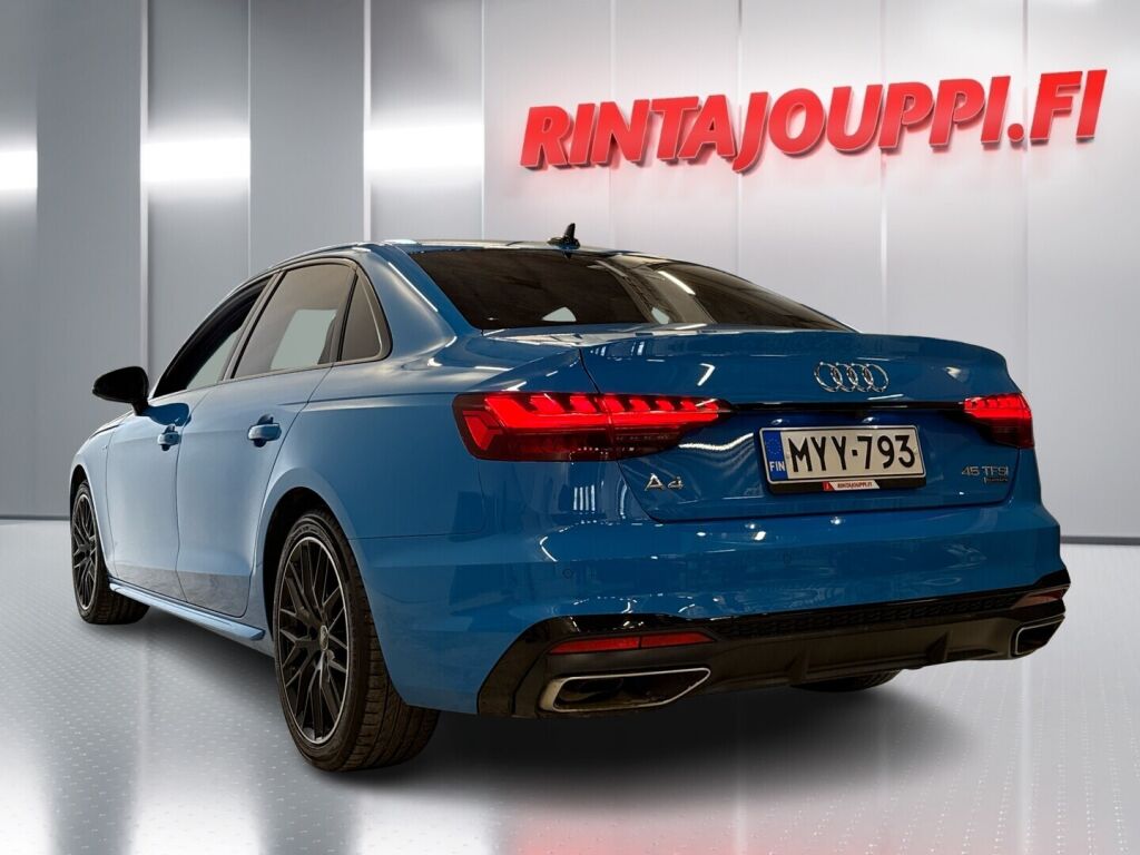Audi A4 2021 Sininen