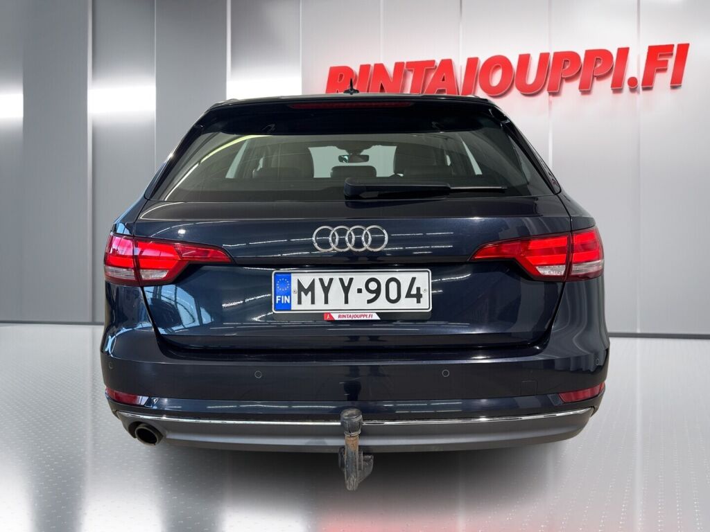 Audi A4 2017 Musta