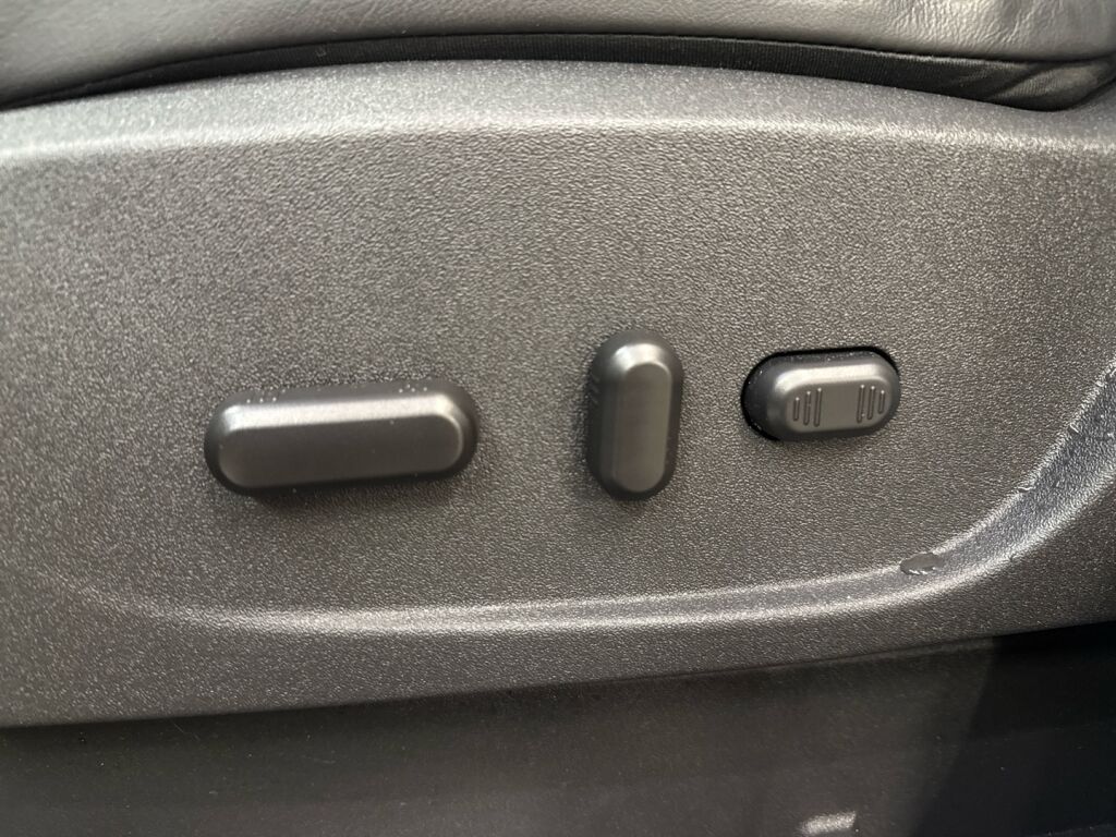 Ford Kuga 2017 Musta