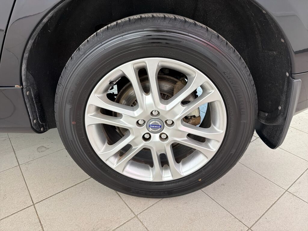 Volvo XC60 2014 Musta