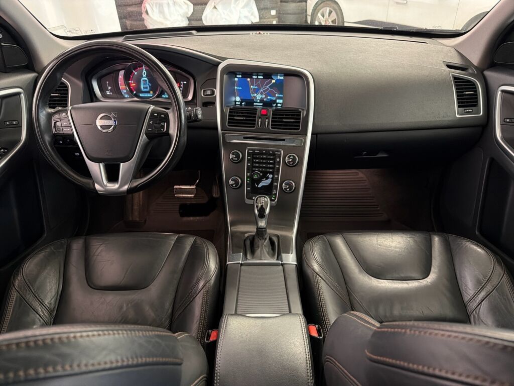 Volvo XC60 2014 Musta
