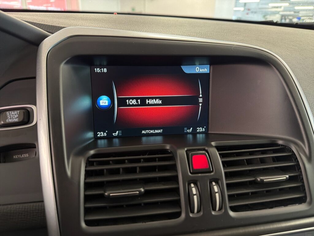 Volvo XC60 2014 Musta