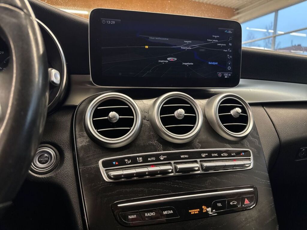 Mercedes-Benz C 2019 Valkoinen