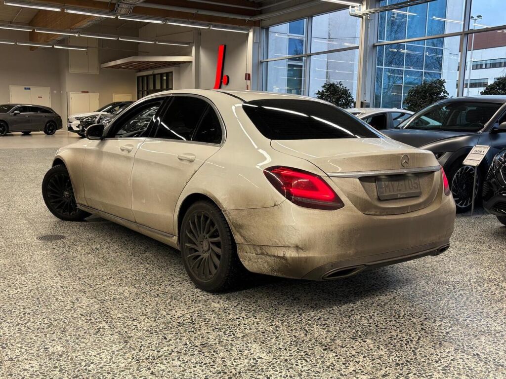 Mercedes-Benz C 2019 Valkoinen