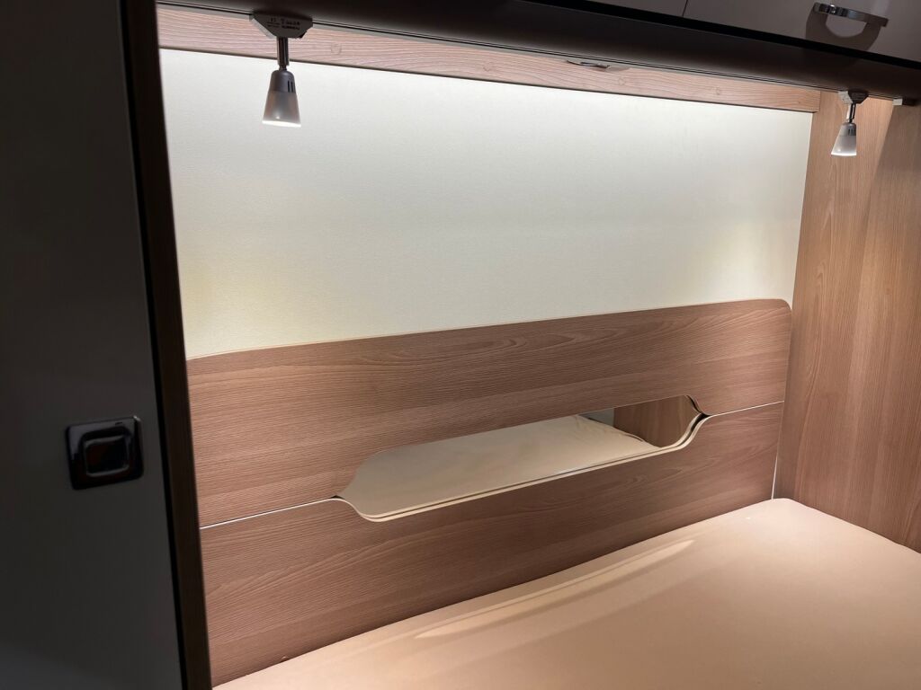 Bürstner LYSEO T 734 HARMONY LINE 2021 Valkoinen