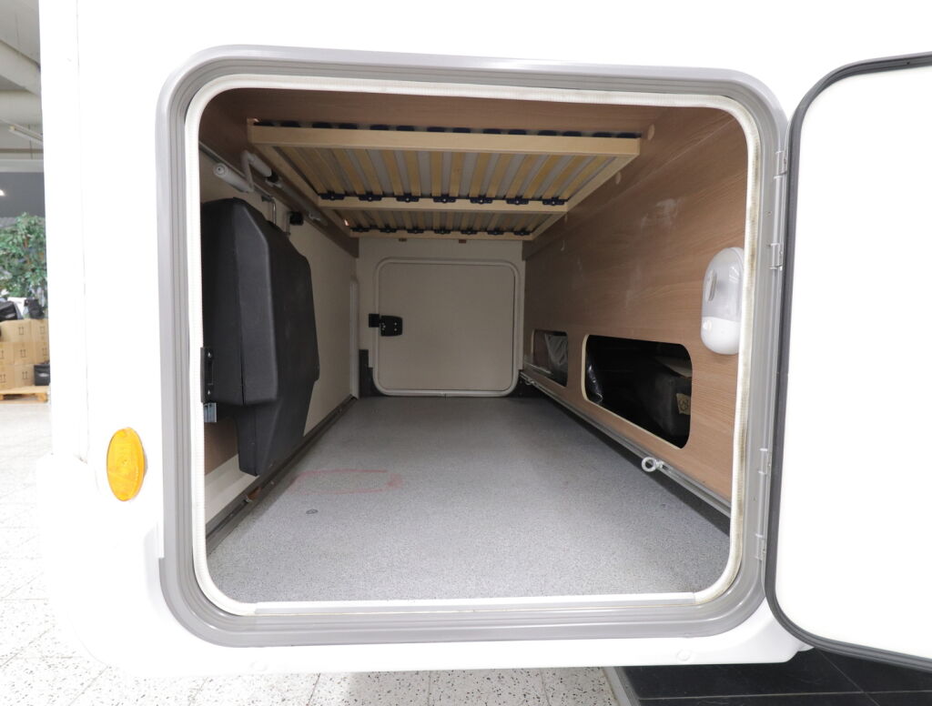 Bürstner LYSEO T 734 HARMONY LINE 2021 Valkoinen