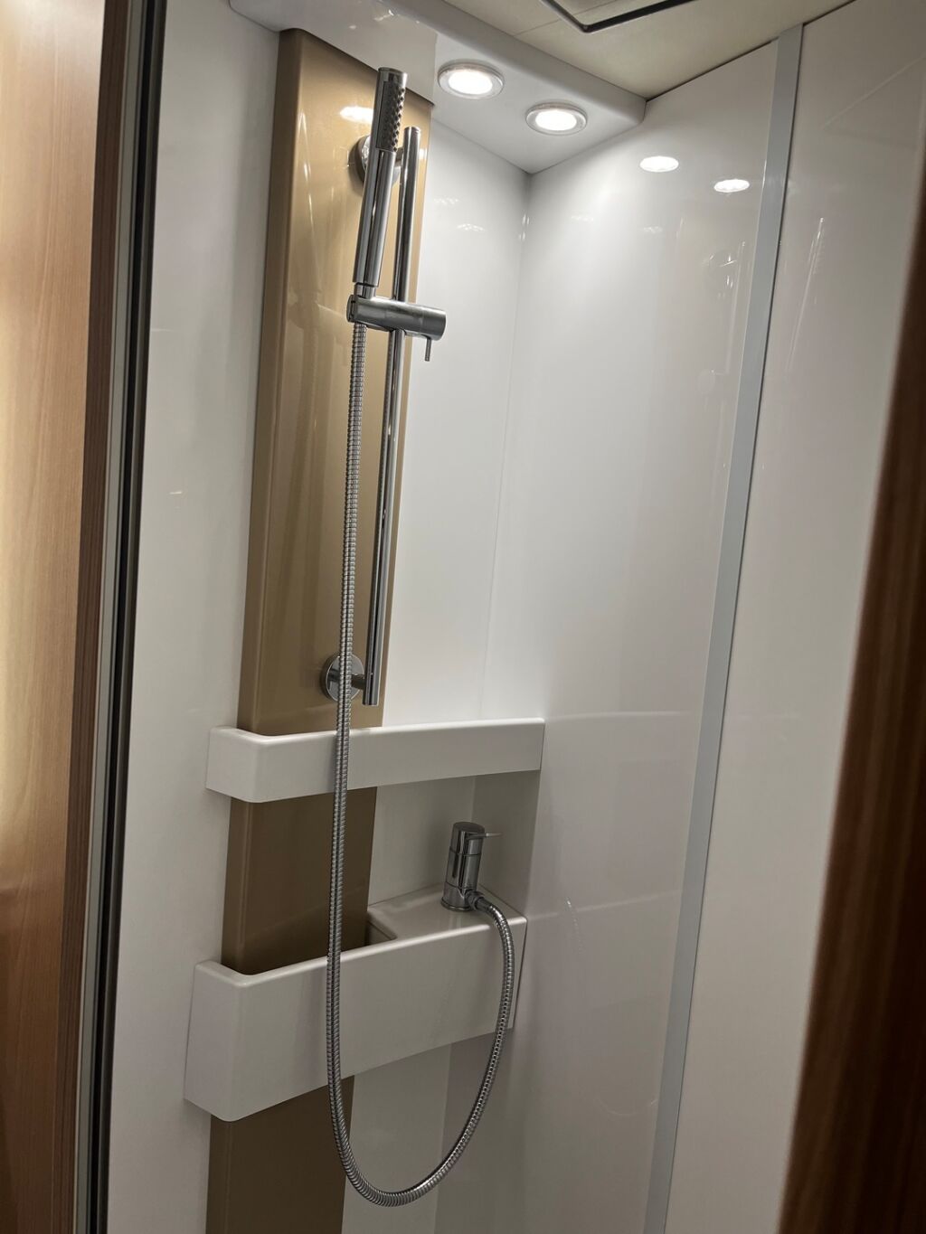 Bürstner LYSEO T 734 HARMONY LINE 2021 Valkoinen