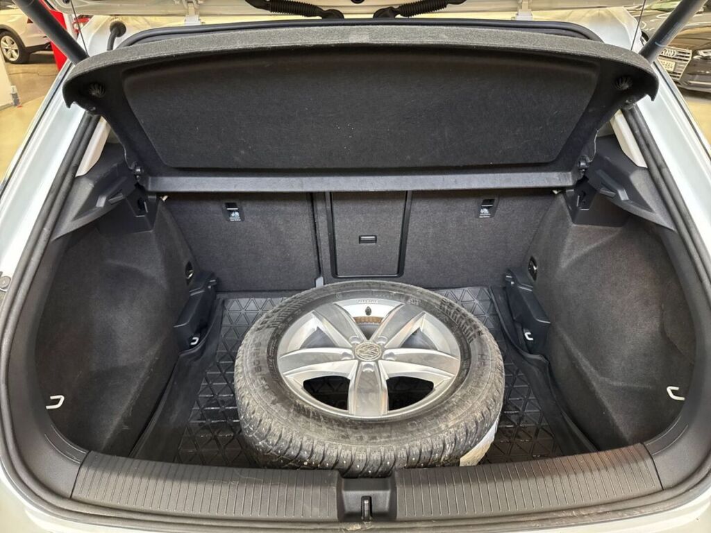 Volkswagen T-Roc 2018 Valkoinen