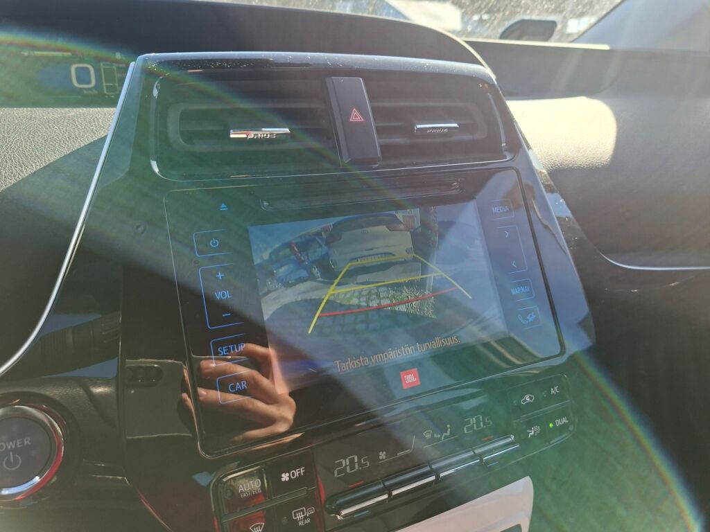 Toyota Prius 2016 Punainen