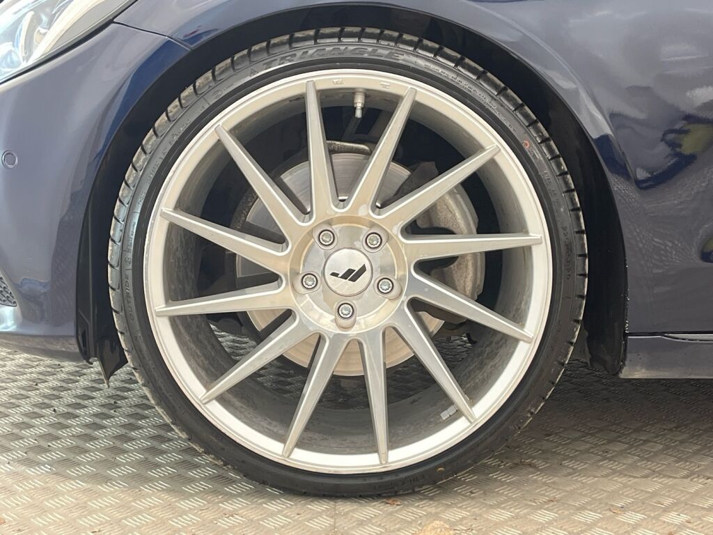 Mercedes-Benz C 2017 Sininen