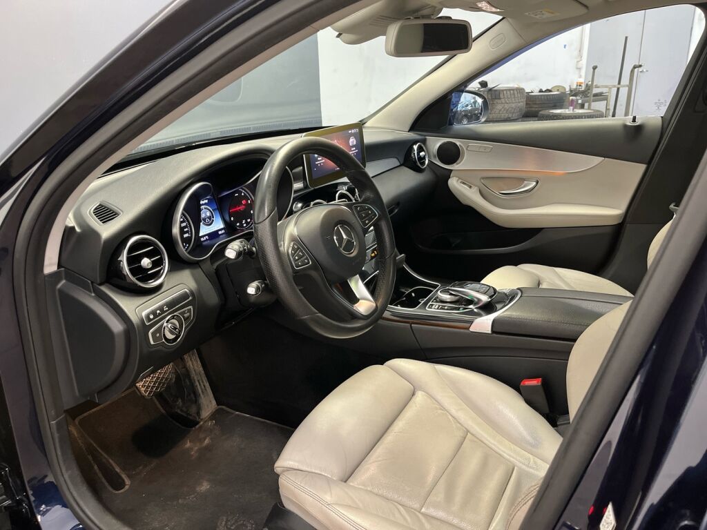 Mercedes-Benz C 2017 Sininen