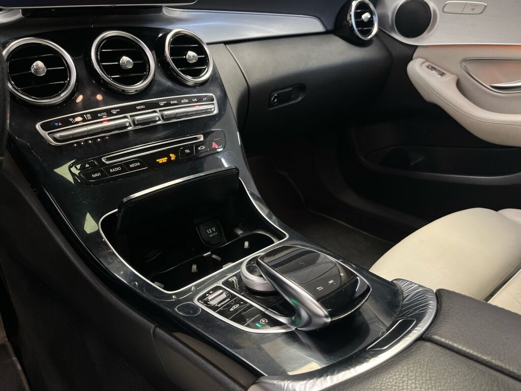 Mercedes-Benz C 2017 Sininen