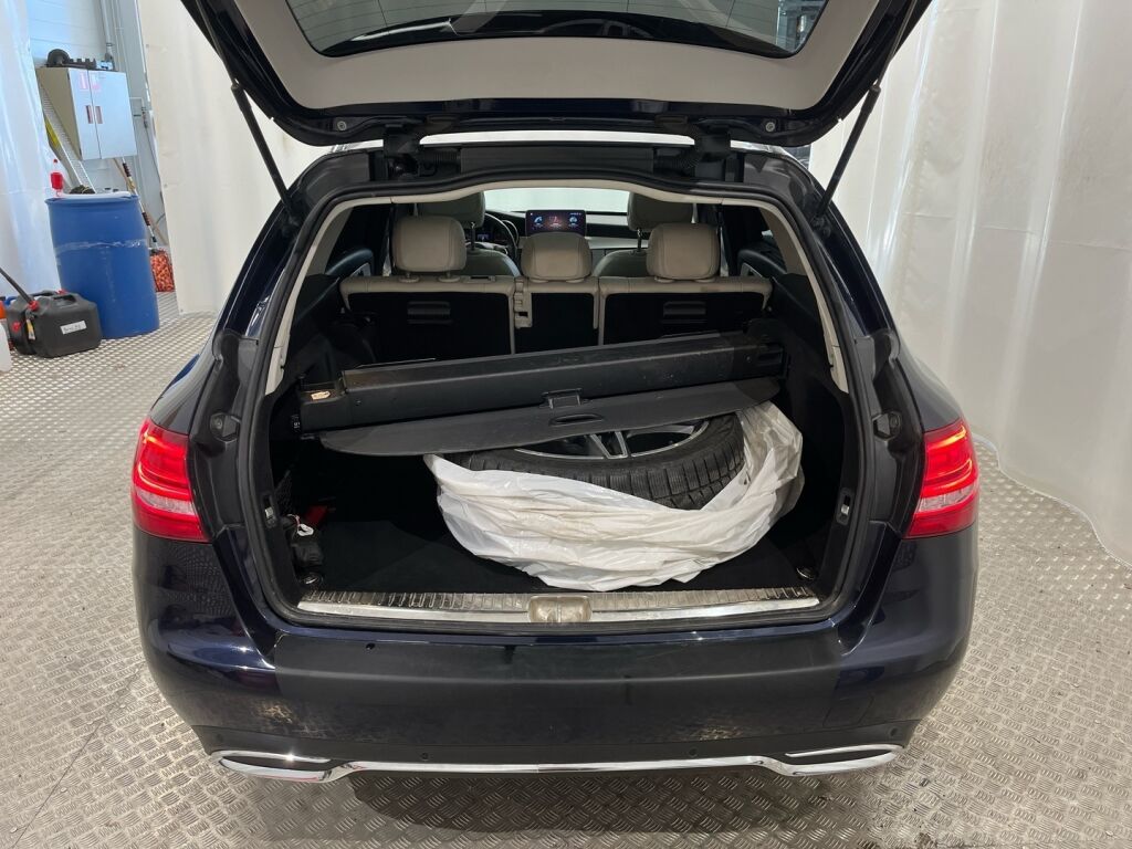 Mercedes-Benz C 2017 Sininen