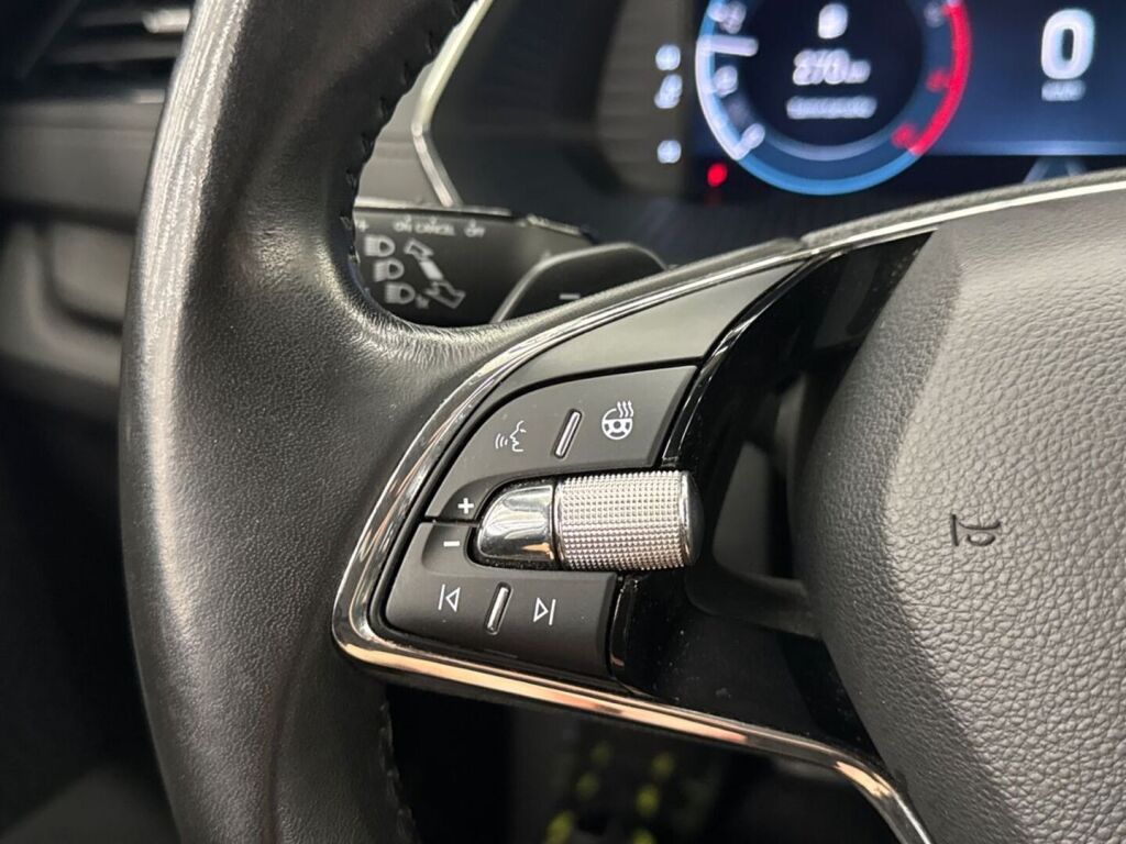 Skoda Octavia 2021 Harmaa