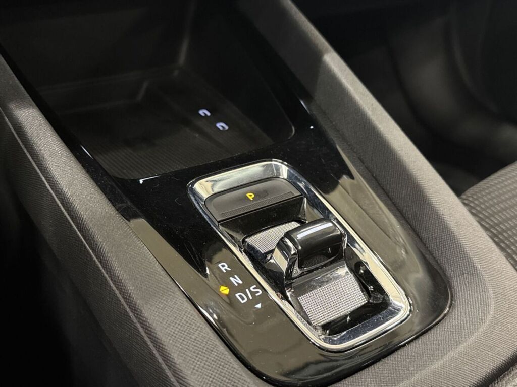 Skoda Octavia 2021 Harmaa