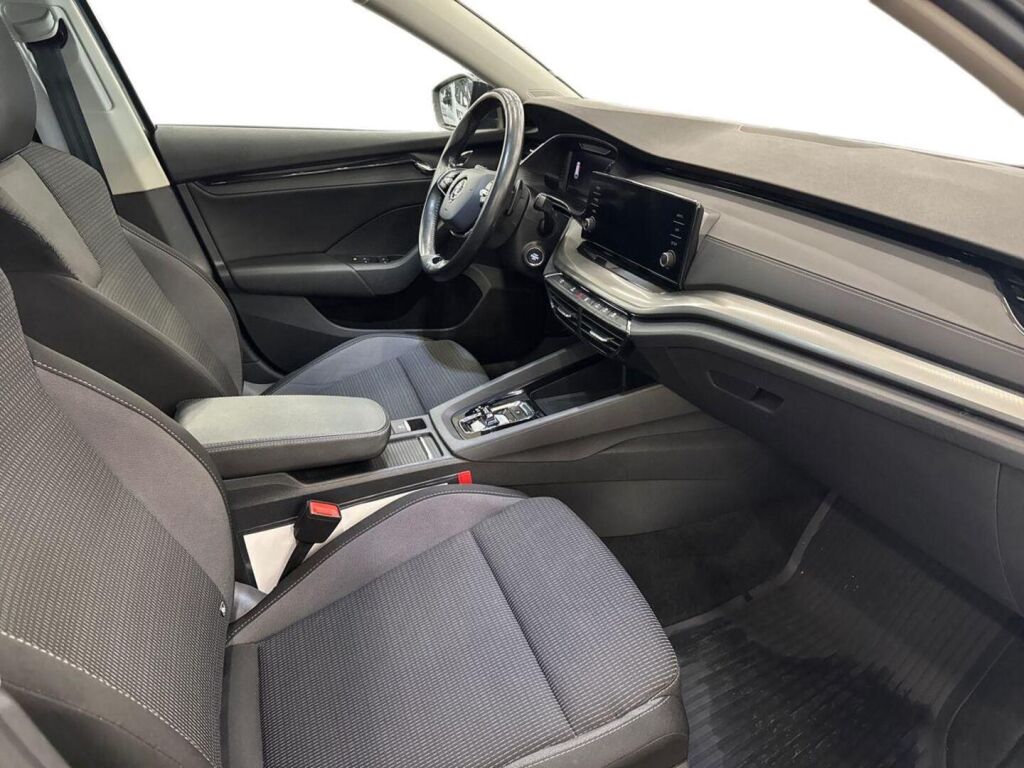 Skoda Octavia 2021 Harmaa