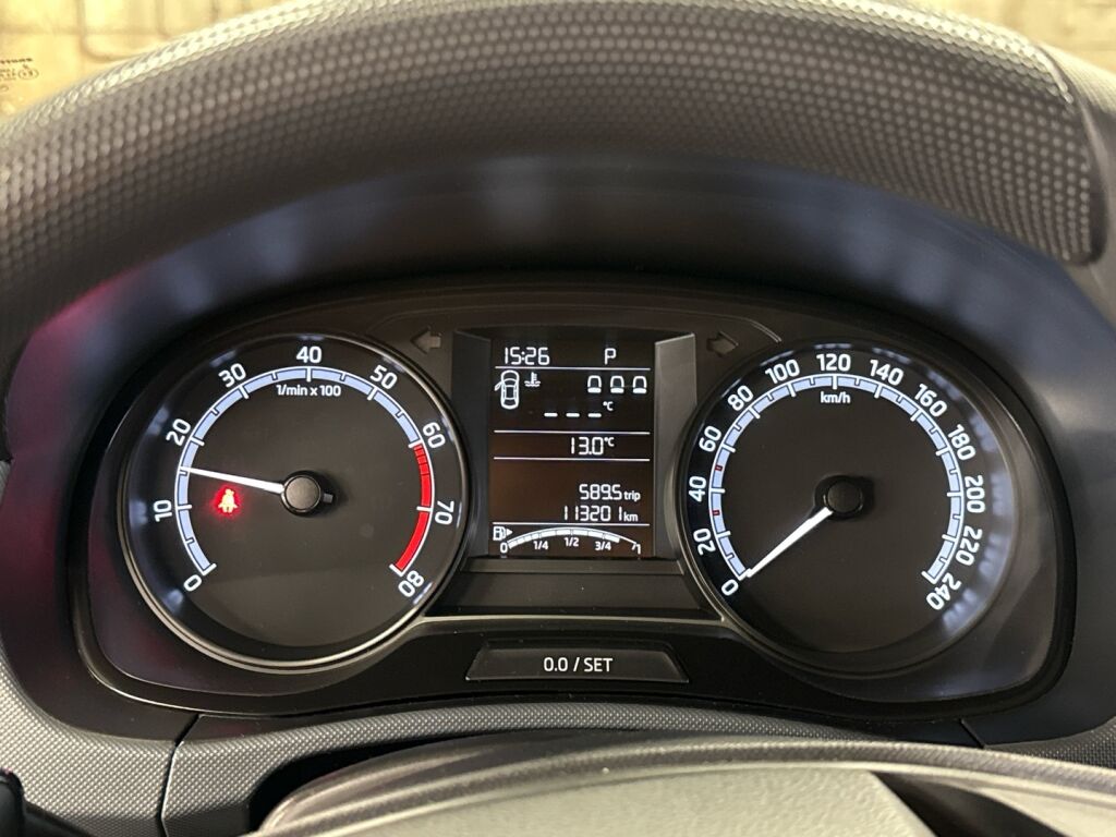 Skoda Fabia 2021 Sininen