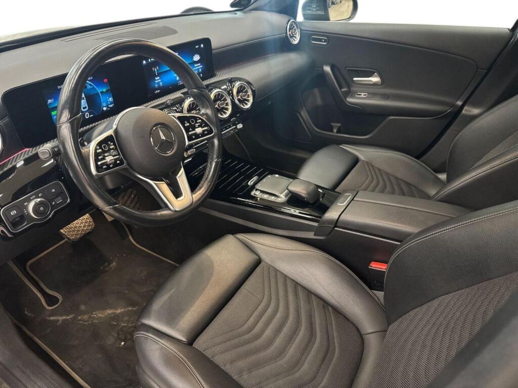Mercedes-Benz A 2021 Harmaa