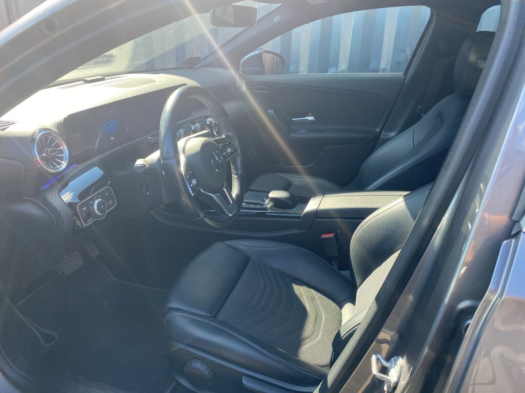 Mercedes-Benz A 2021 Harmaa