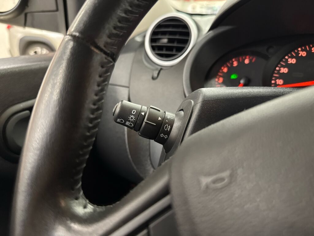 Nissan NV250 2021 Harmaa