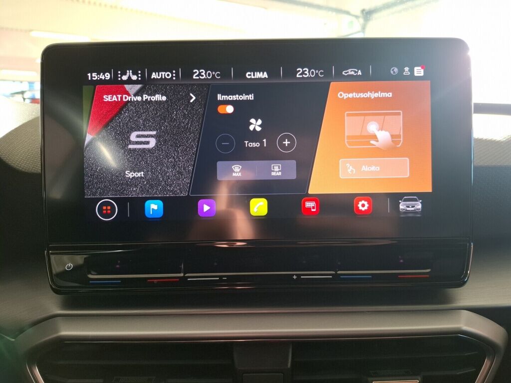 Seat Leon Sportstourer 2021 Valkoinen