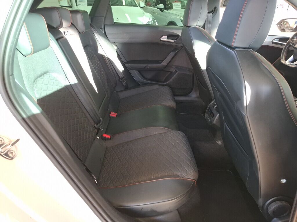 Seat Leon Sportstourer 2021 Valkoinen