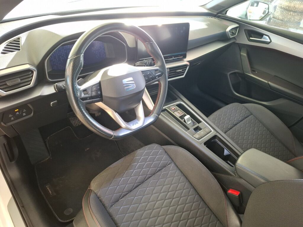 Seat Leon Sportstourer 2021 Valkoinen