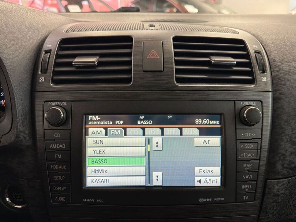 Toyota Avensis 2010 Harmaa