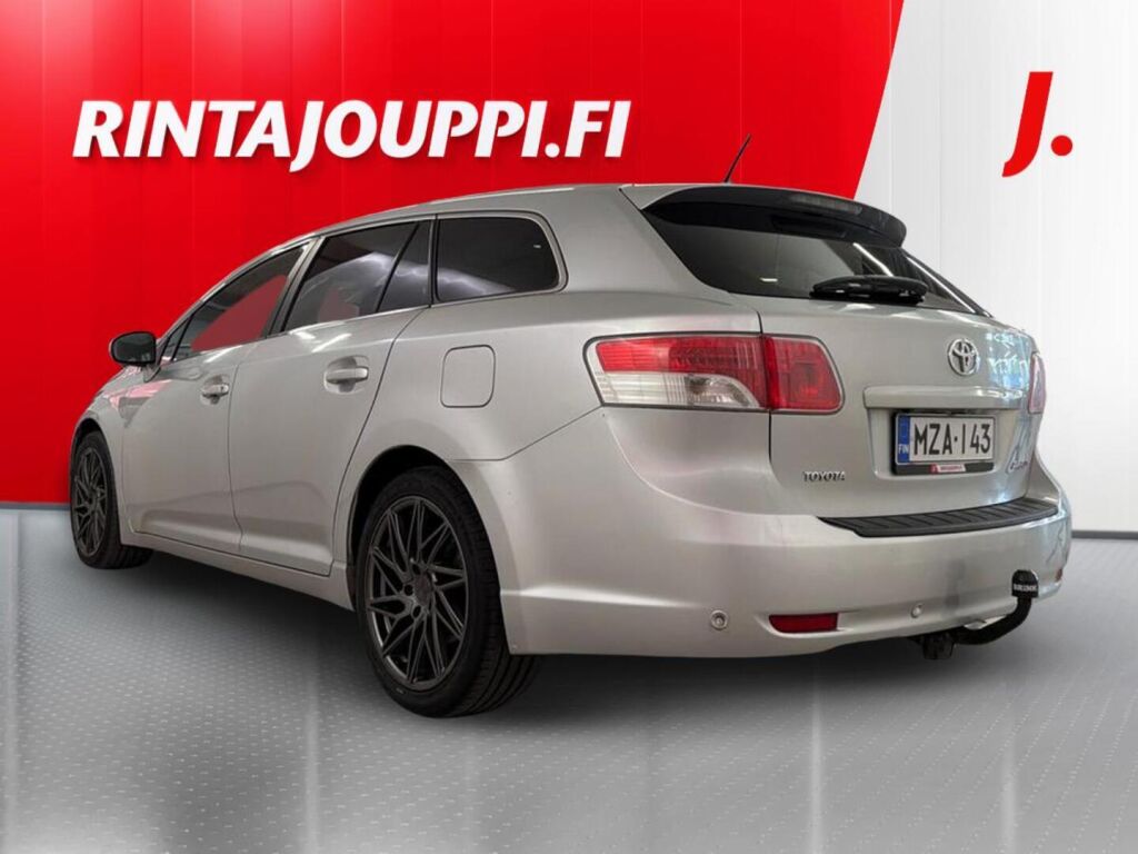 Toyota Avensis 2010 Harmaa