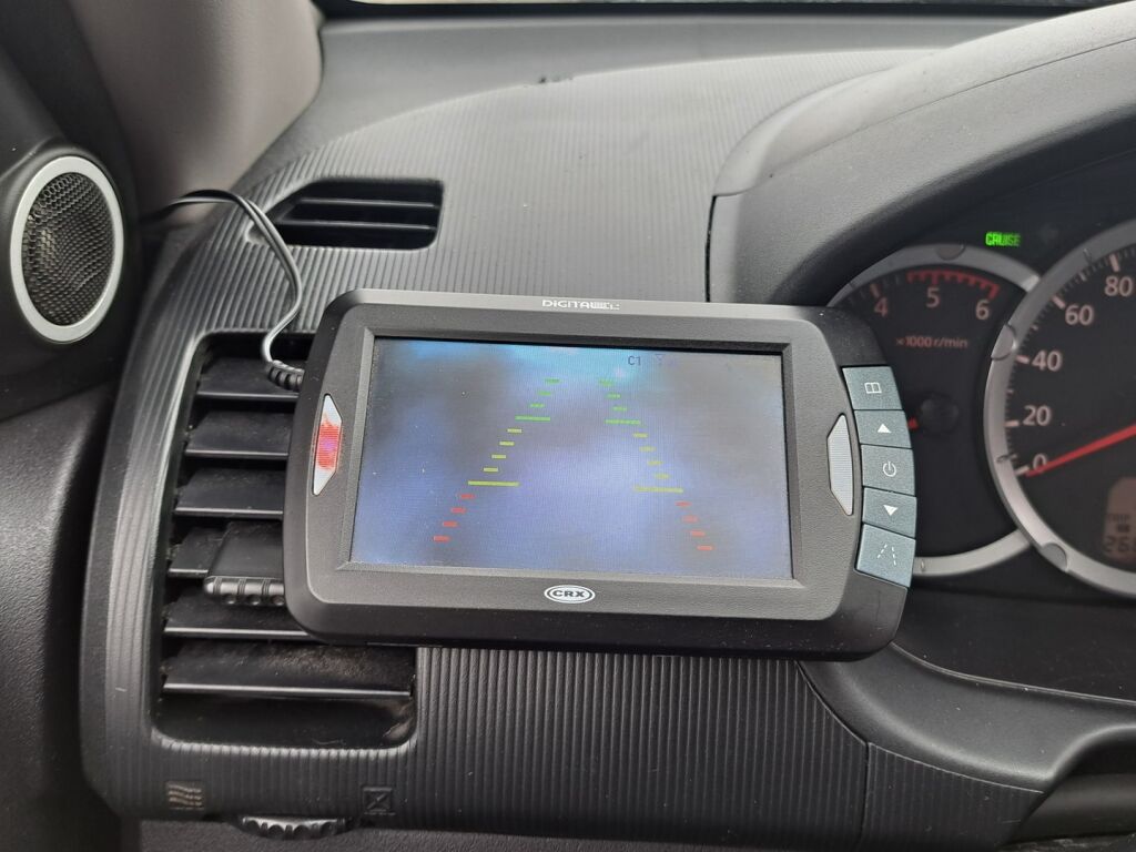 Mitsubishi L200 2015 Ruskea (beige)