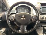 Mitsubishi L200 2015 Ruskea (beige)