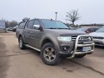 Mitsubishi L200 2015 Ruskea (beige)
