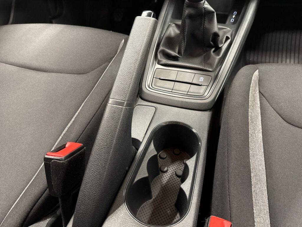 Skoda Scala 2021 Valkoinen