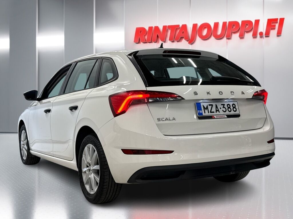 Skoda Scala 2021 Valkoinen