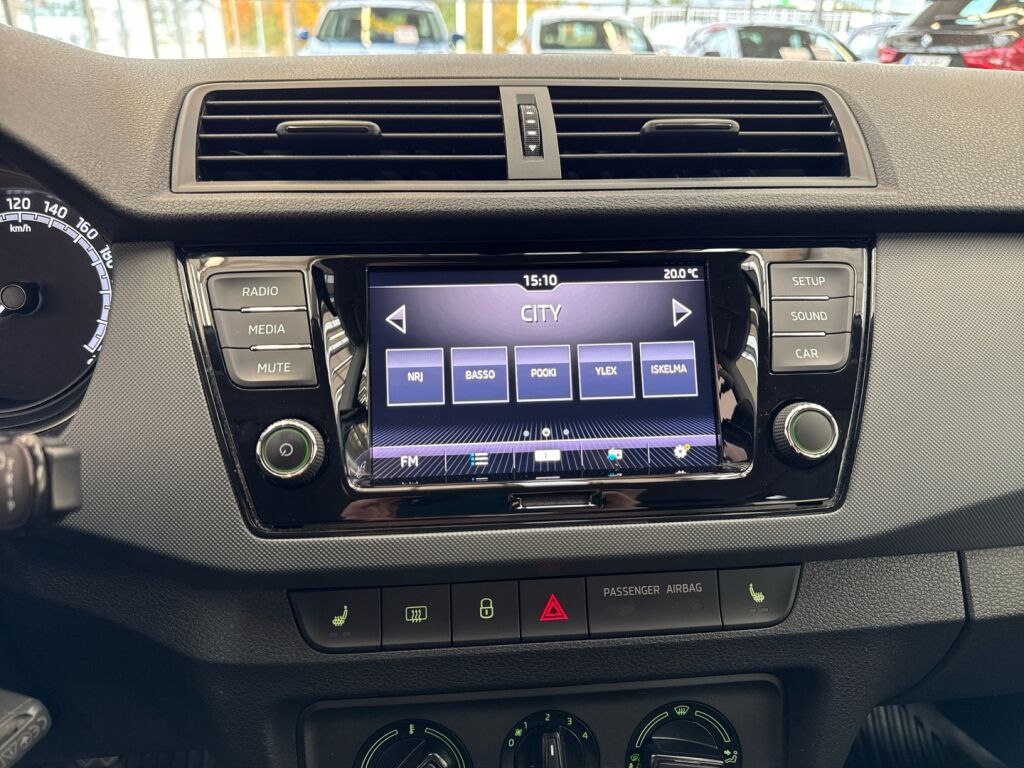 Skoda Fabia 2021 Sininen