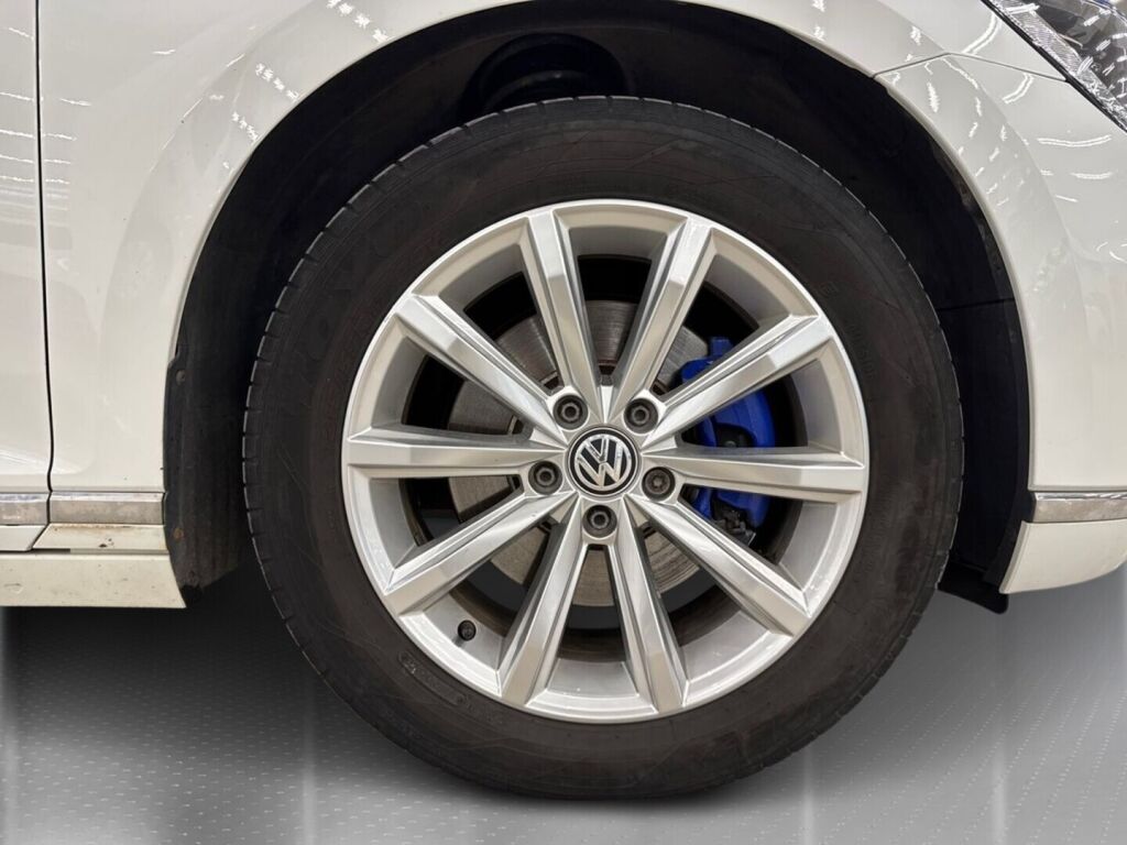 Volkswagen Passat 2017 Valkoinen