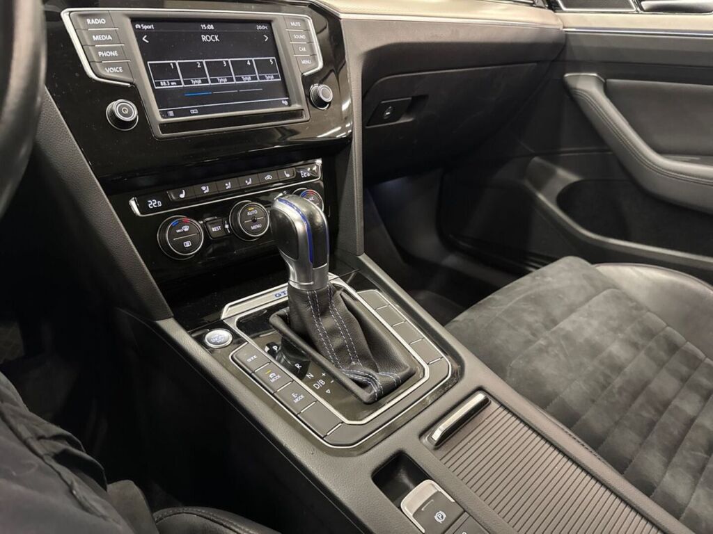 Volkswagen Passat 2017 Valkoinen
