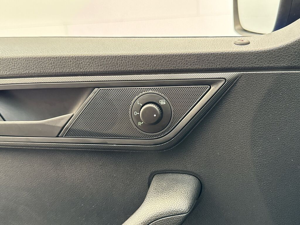 Skoda Fabia 2021 Sininen