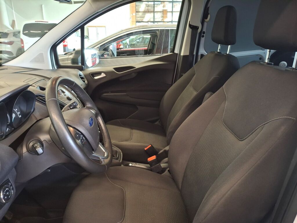 Ford Transit Courier 2021 Valkoinen
