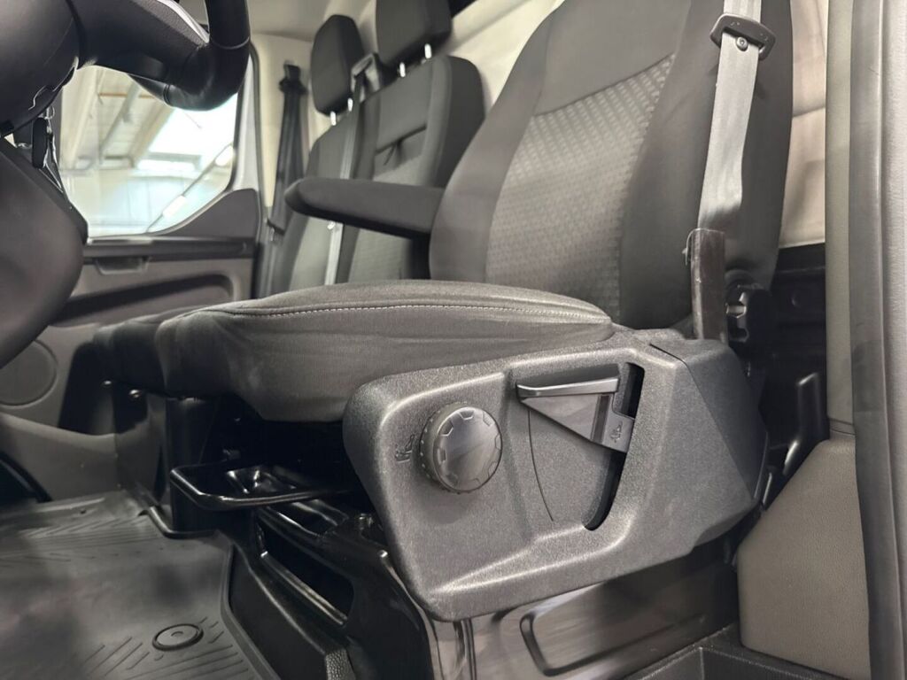 Ford Transit Custom 2021 Valkoinen