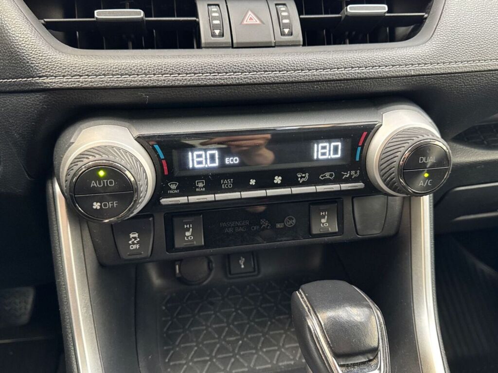 Toyota RAV4 2021 Sininen