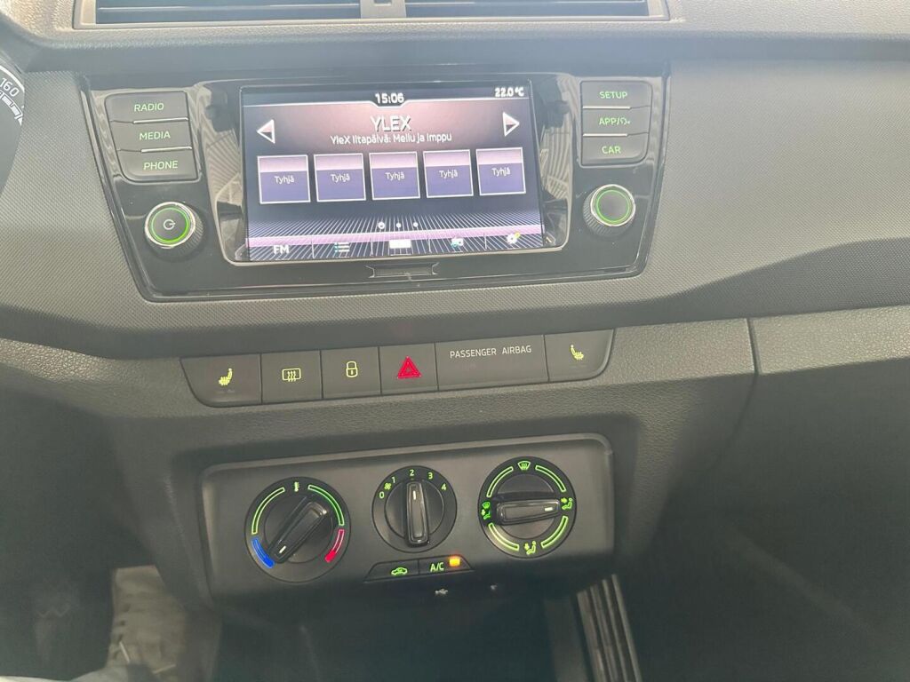 Skoda Fabia 2021 Valkoinen