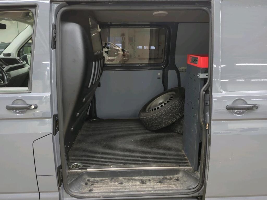 Volkswagen Transporter 2021 Harmaa
