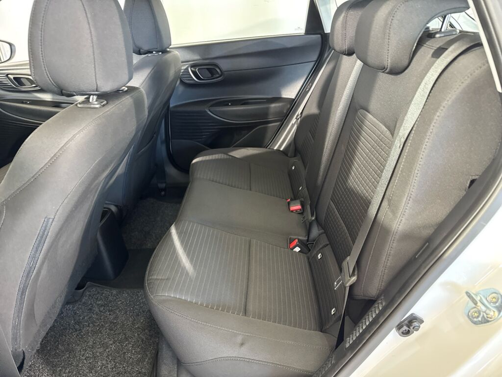 Hyundai i20 Hatchback 2021 Valkoinen