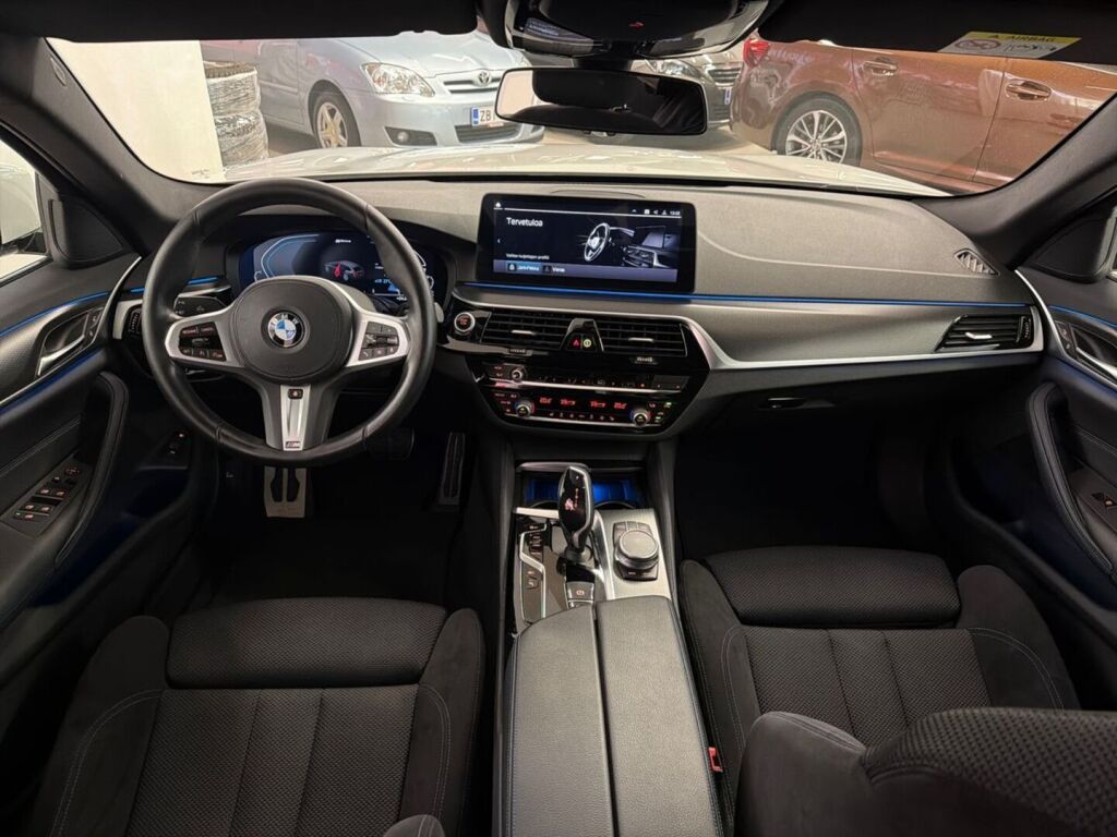BMW 530 2021 Valkoinen