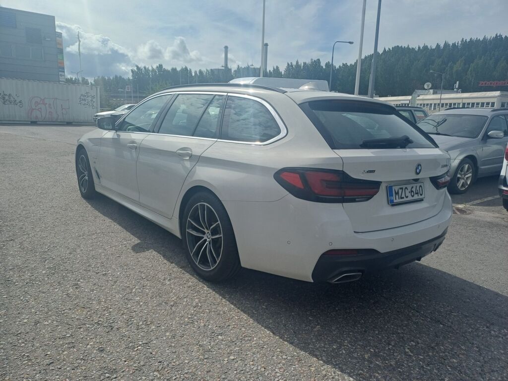 BMW 530 2021 Valkoinen